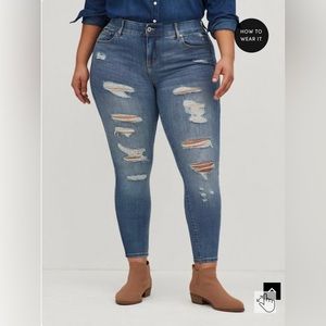 Torrid Bombshell Skinny Jeans Size 18R